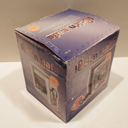 RadioShack - Lock’ N Safe - Voice Password Children’s Bank - 60-1266 *NIB *RARE - Picture 16 of 17