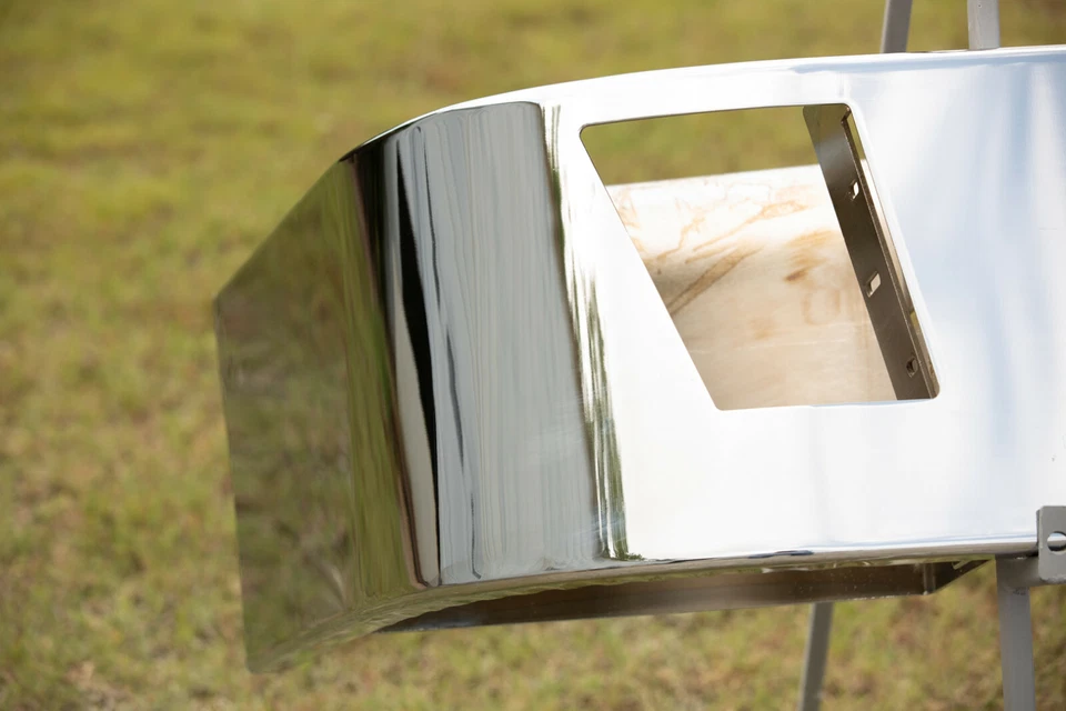 Chome de parachoques Volvo VNL con recortes de luces antiniebla y soportes hecho en EE. UU. 2012-2017 Foto 2 de 4