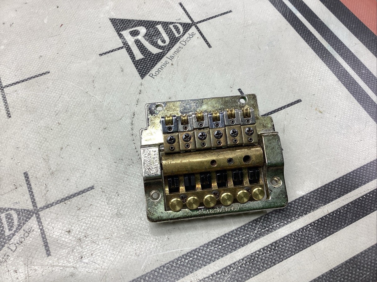 Kahler Tremolo 2200 ケーラー トレモロ ブリッジ ゴールド Kahler 2200 Tremolo Bridge Vibrato Stud Mount Gold Brass Pat