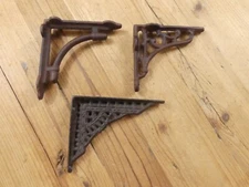 3 Shelf Brackets Small Cast Iron Rustic Welding *READ* CASTING CHIPS DEFECTS