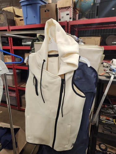 womans new balance Vest With hood