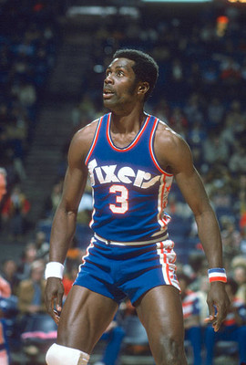 Fred Carter Philadelphia 76er in action against the Washington Bul- Old Photo