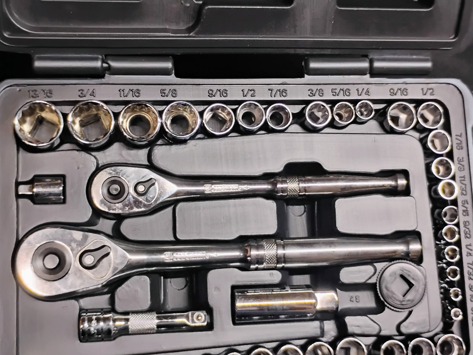 Jobsmart 44pc Mechanic's Tool Socket Set SAE MM Set 3/8" 1/2" Ratchet Home Auto