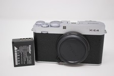 Fujifilm X-E4 26.1MP Mirrorless Digital Camera Silver Argent MINT Shutter Cnt: 2