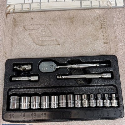 Snap-on 117TMM 17-Piece 1/4'' 6-Point Metric Socket Starter Set Excellent