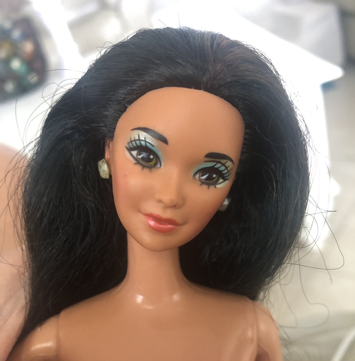 RARE BARBIE DOLL KIRA MIKO ASIAN 1980 Two Toned Black Hair Streak