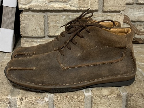 bata chukka boots