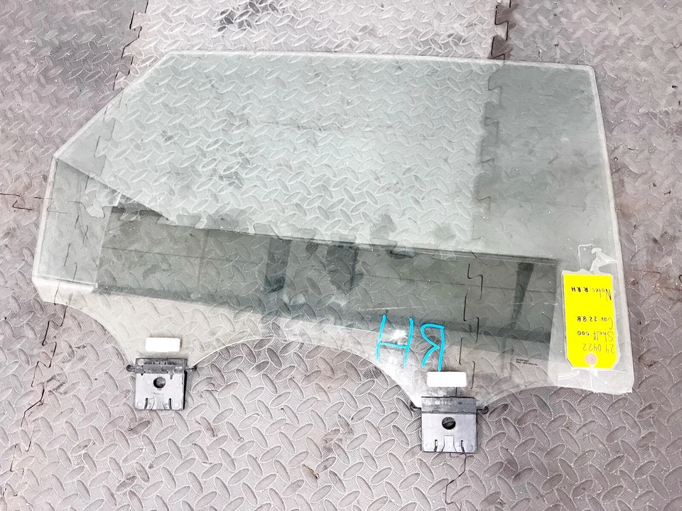 17-20 BENTLEY BENTAYGA ЗАДНЯЯ ПРАВАЯ ПАССАЖИРСКАЯ ПРАВАЯ БОКОВАЯ ДВЕРЬ СТЕКЛЯННАЯ ОКОННАЯ ПАНЕЛЬ OEM - Изображение 2 из 4