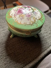 Vtg NORLEANS Green Floral Footed Trinket Box Japan
