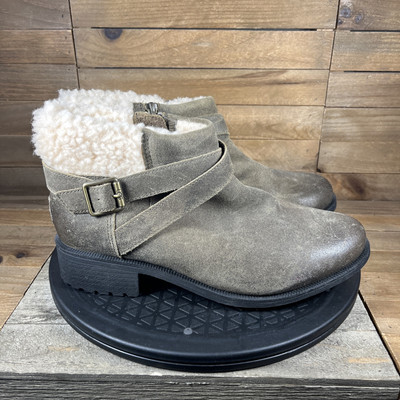 UGG Benson Ankle Boots Womens Size Gray Dove Suede