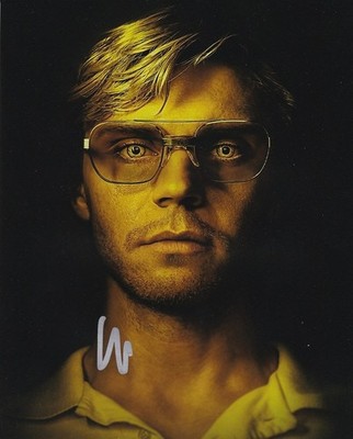 EVAN PETERS signed Autogramm 20x25cm DAHMER in Person autograph ACOA