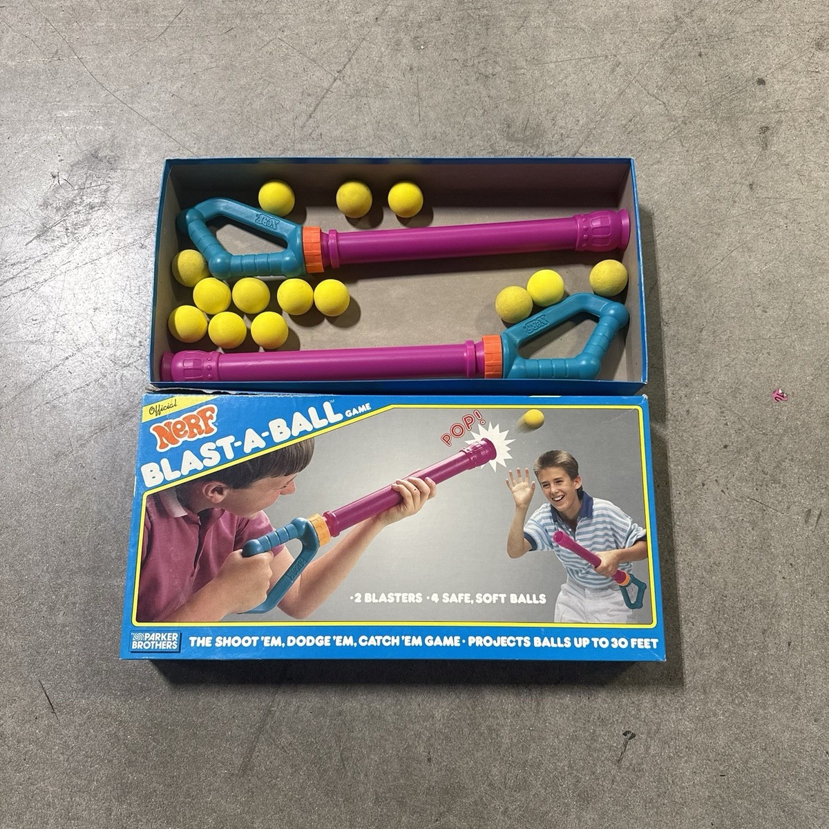 Vintage 1989 NERF Blast-a-ball Game 2 Blasters 3 Safe Soft Balls