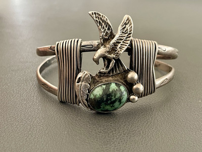 Vintage Southwestern Stil Sterlingsilber Türkis Adler Armreif Armband (E28)