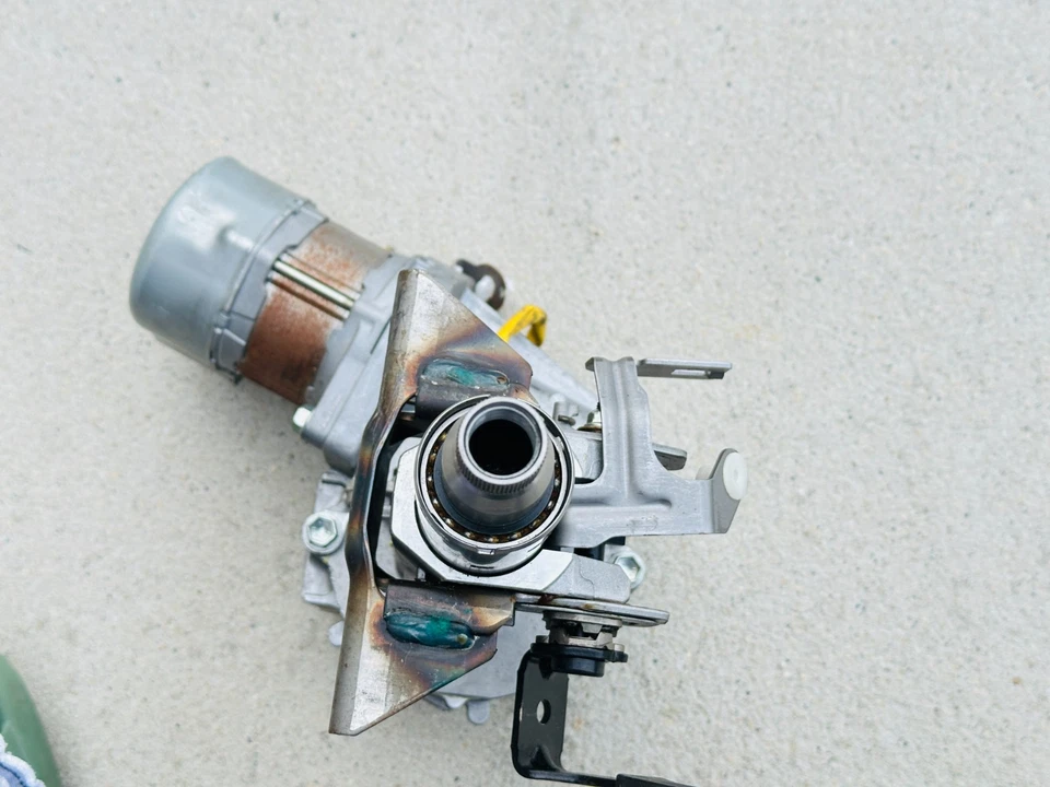 2020-2023 TOYOTA COROLLA ELECTRIC POWER steering column MOTOR OEM 89650-12M40 - Image 2 of 4