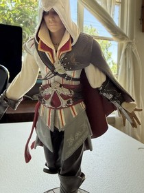 Ubisoft Assassin's Creed II PS3 Game & Ezio Auditore Action Figure