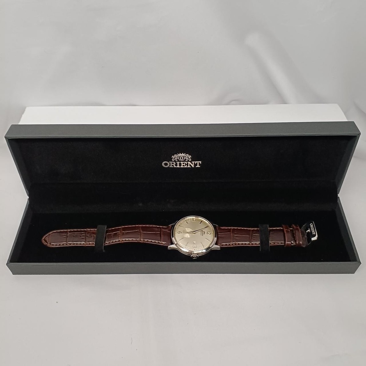 Orient F622-UAA0 Automatic Unisex Watch Silver Dial Analog Round