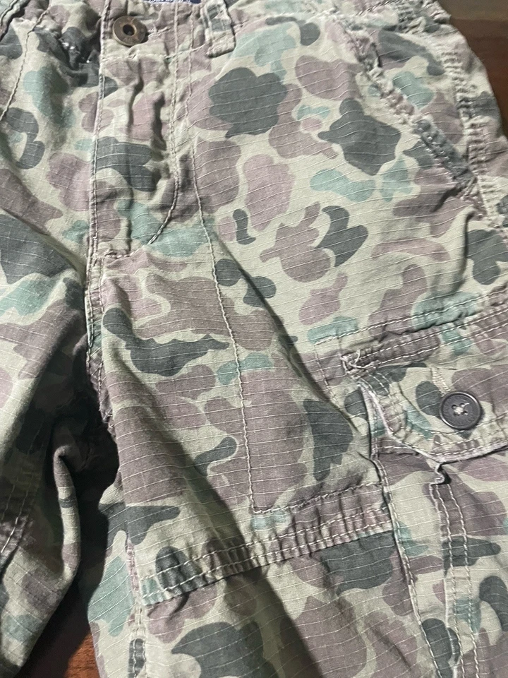 American Eagle Outfitters Camo Cargo Shorts Mens 28 Green Military Camo S - Image 3 of 4