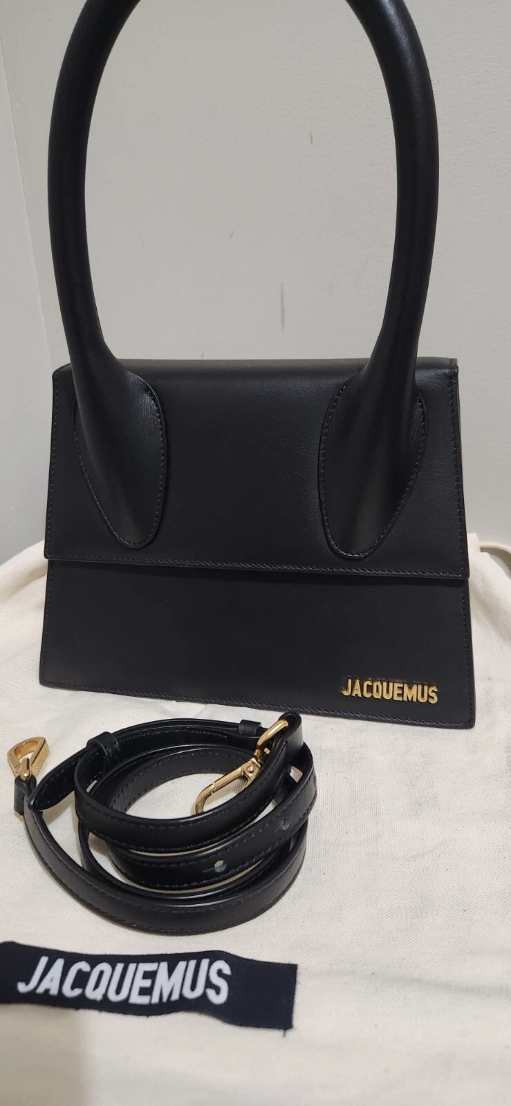 Borsa con manico superiore JACQUEMUS ""Le Grand Chiquito"" in pelle nera con cinturino a tracolla
