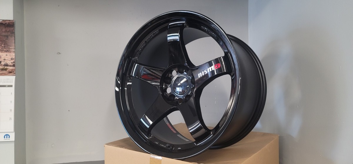 【美品】NISMO LMGT4 18インチ10.5J+15 4本セット NISMO | NISMO PARTS CATALOGUE | LM GT4 Aluminum Road Wheel