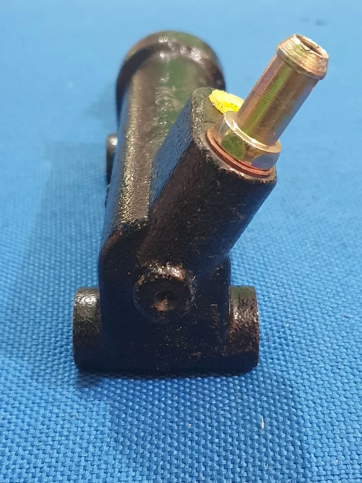 MITSUBISHI FUSO CANTER FE434 FE444 CLUTCH MASTER CYLINDER ASSY NEW Foto 3 de 4