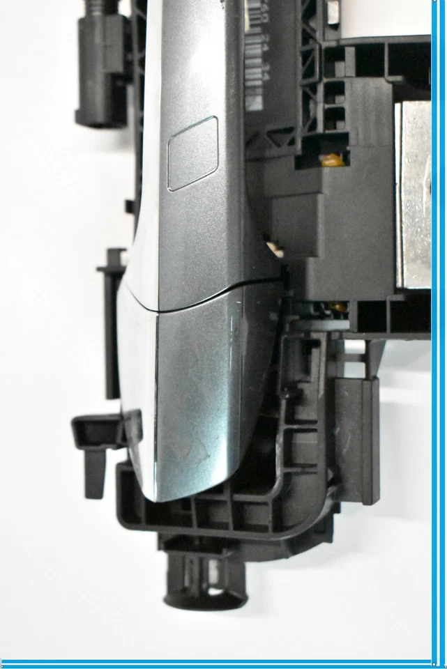 08-11 Mercedes W204 C300 C250 Rear Right Side Exterior Door Handle Gray OEM - Image 3 of 4