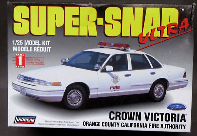 1997 Lindberg 72715 CROWN VICTORIA ORANGE COUNTY FIRE 1/25 Model