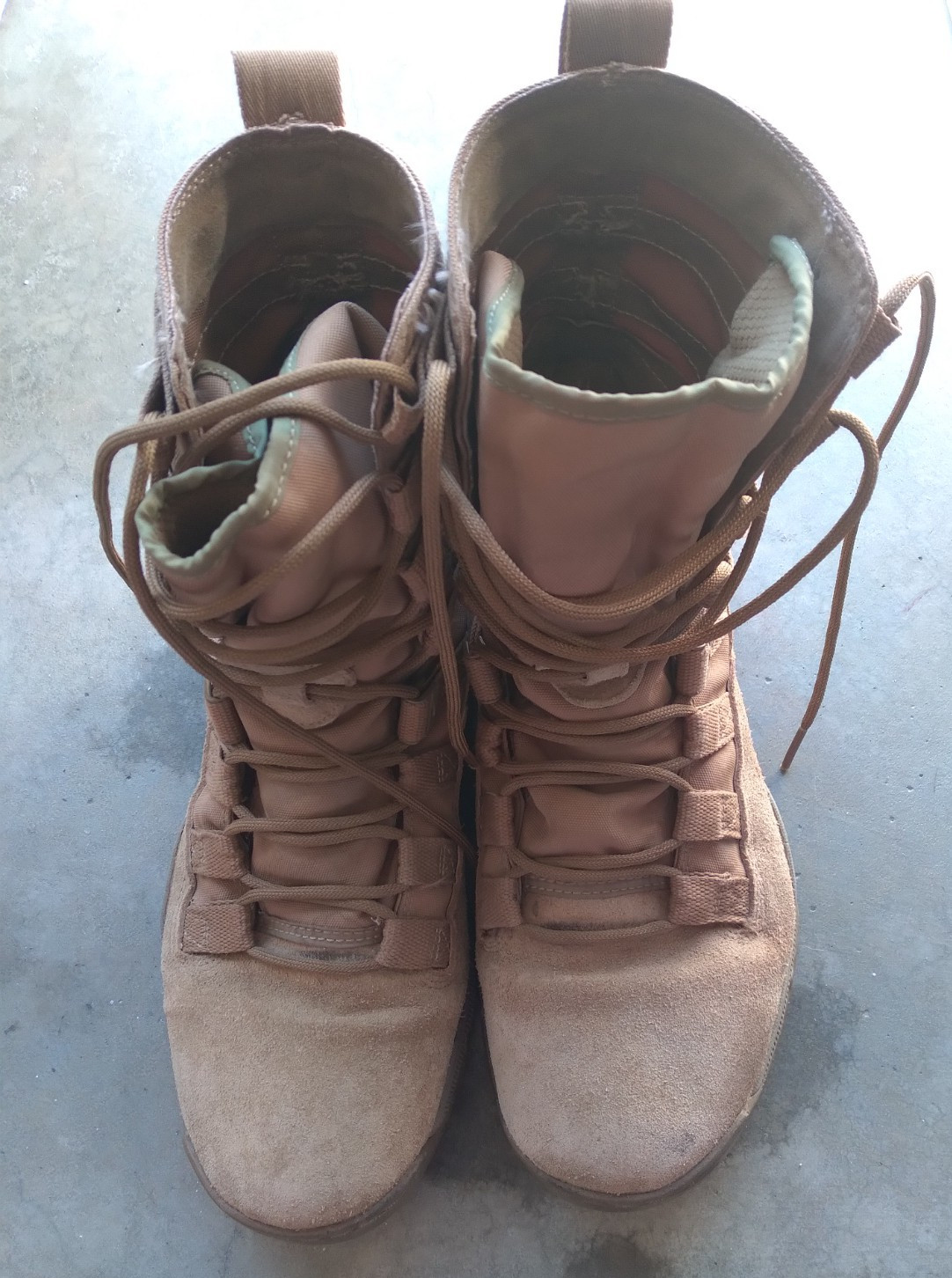 's Tan Leather Read