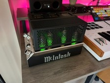 McIntosh MHA200 Valve Headphone Amplifier