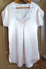 Vintage 70s Val Mode Nightgown Sz SM Peach V Neck Lace NICE