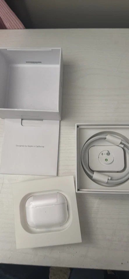 Apple AirPods Pro 2nd Generation - Image 3 of 3