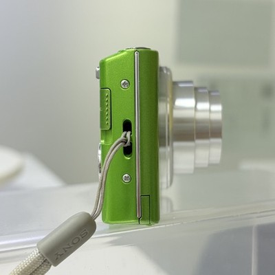 【ほぼ新品 元箱付き】ソニー SONY Cyber-shot DSC-W730 Amazon.com : Sony DSC-W730/L 16.1 MP Digital Camera with 2.7-Inch