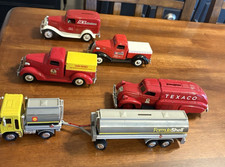 ERTL Diecast Trucks Banks Lot of 5 with keys