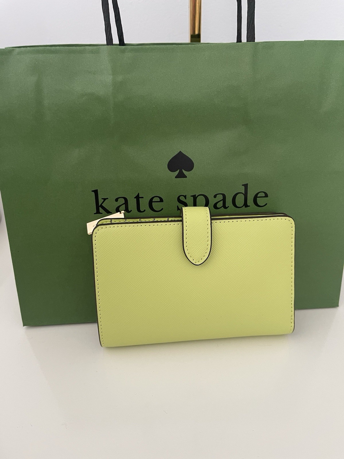 NWT KATE SPADE Madison  Medium Compact Bifold Wallet In Lime Slush