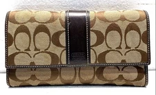 Coach Signature Checkbook Wallet in Brown