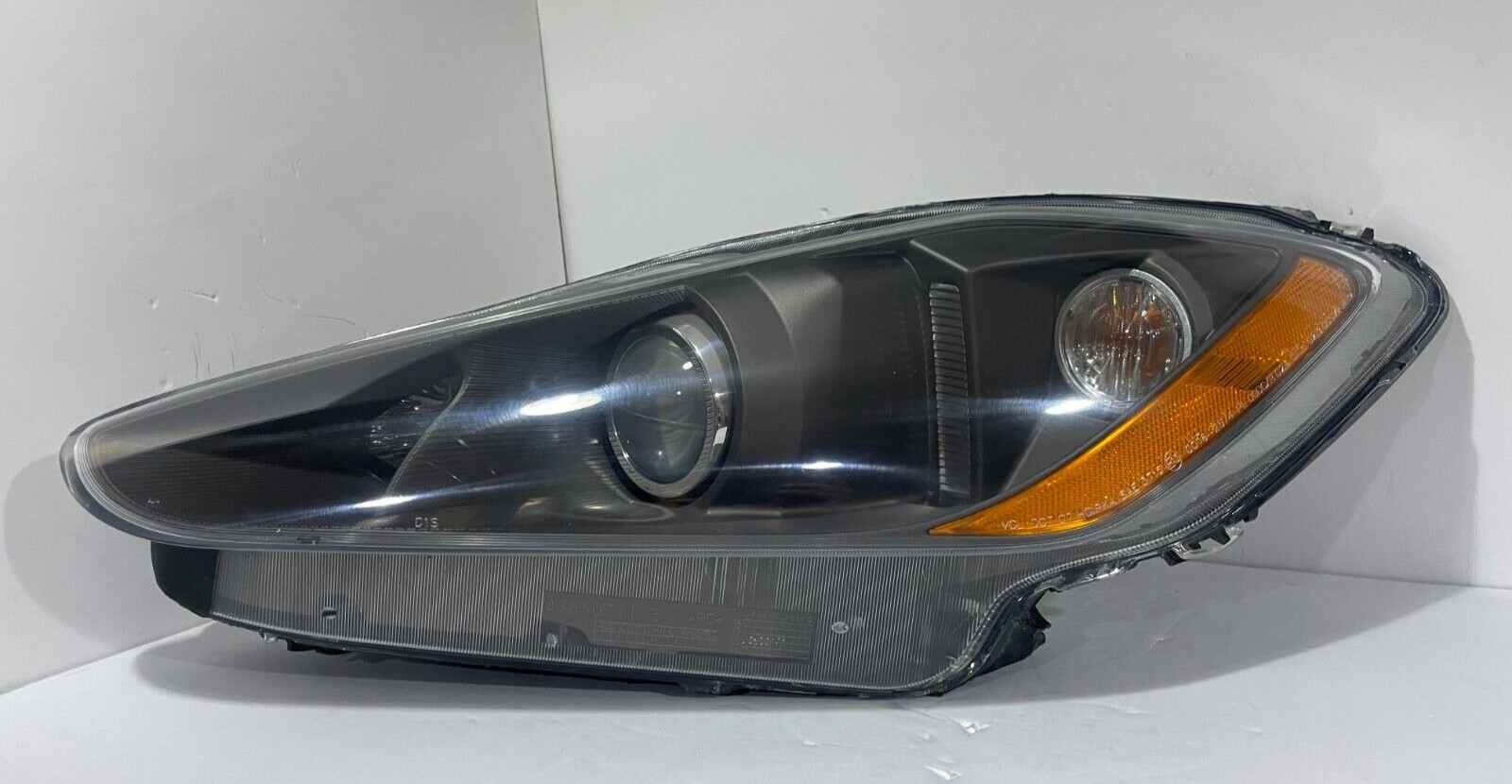 2008 - 2012 MASERATI GRANTURISMO GT M145 F1 LEFT XENON BARE HEADLIGHT 215798 OEM