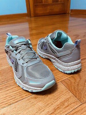 SKECHERS WOMEN'S HILLCREST-VAST ADVENTURE GREY/BLUE SIZE (149820/GYBL) 