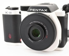 PENTAX K-01 DSLR Camera w/ SMC PENTAX DA 40mm f/2.8 Lens White