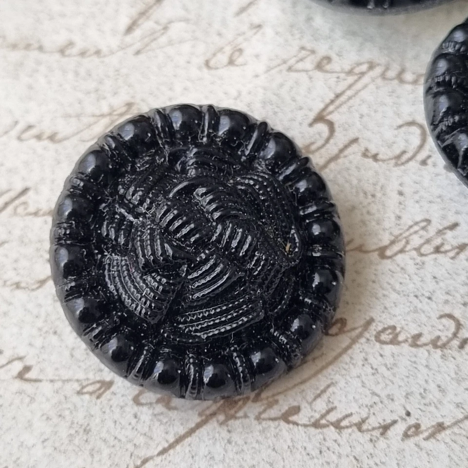 8 ANTIQUE 23mm BLACK GLASS BUTTONS NAPOLEON III 1880 VICTORIAN Glasd BUTTONS - Image 3 of 4