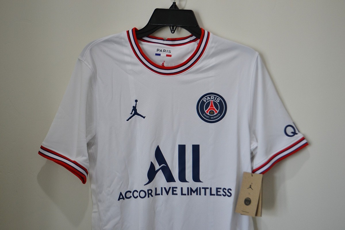 NWT MEN'S AIR JORDAN PSG PARIS SAINT GERMAIN WHITE SOCCER FUTBOL