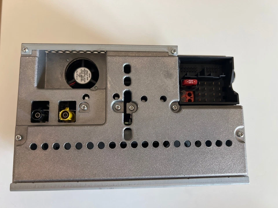 Mercedes-Benz Audio MF2730 A2038704589 Radio Head Unit OEM Tested - Imagen 3 de 3