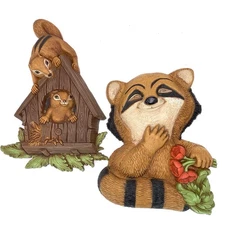 Vintage Syroco Raccoon 7497 Squirrels 7498 Wall Hangings Pair 1977 Plastic