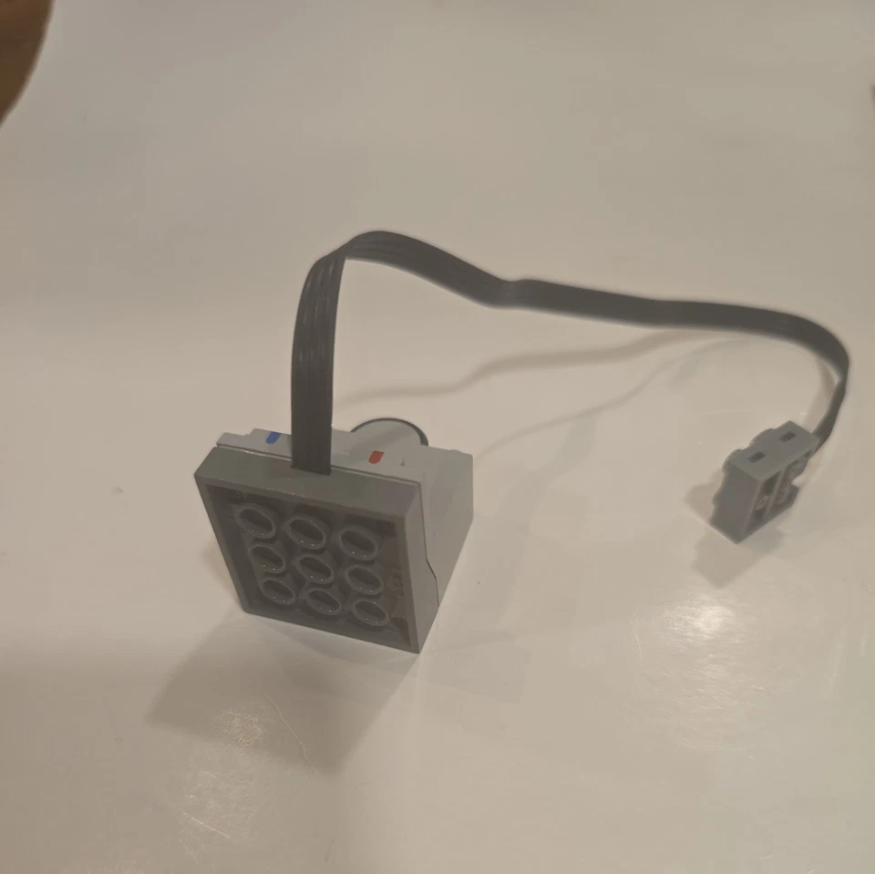 LEGO Train 9V Power Function 58123c01 (8884) IR Receiver Authentic - Image 3 of 3