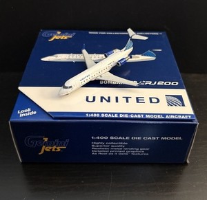 GeminiJets 1:400 United Express SkyWest Bombardier CRJ-200 N246PS GJUAL1966