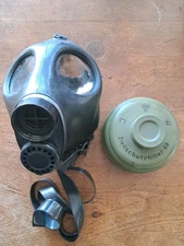 Vintage Gas Mask With Zivilschutzfilter 68 Filter Made In Germany