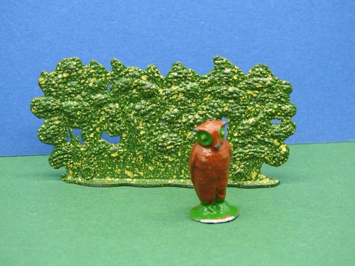 JOHILLCO VINTAGE 1950s LEAD FARM GARDEN SERIES BROWN OWL AND TIMPO HEDGE - Picture 3 of 6