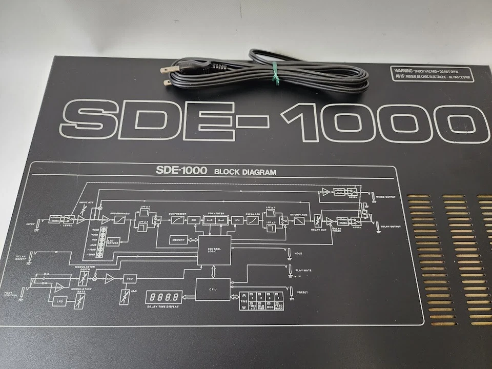 Roland SDE-1000 Digital Delay Rack Effects Processor - Image 4 of 4