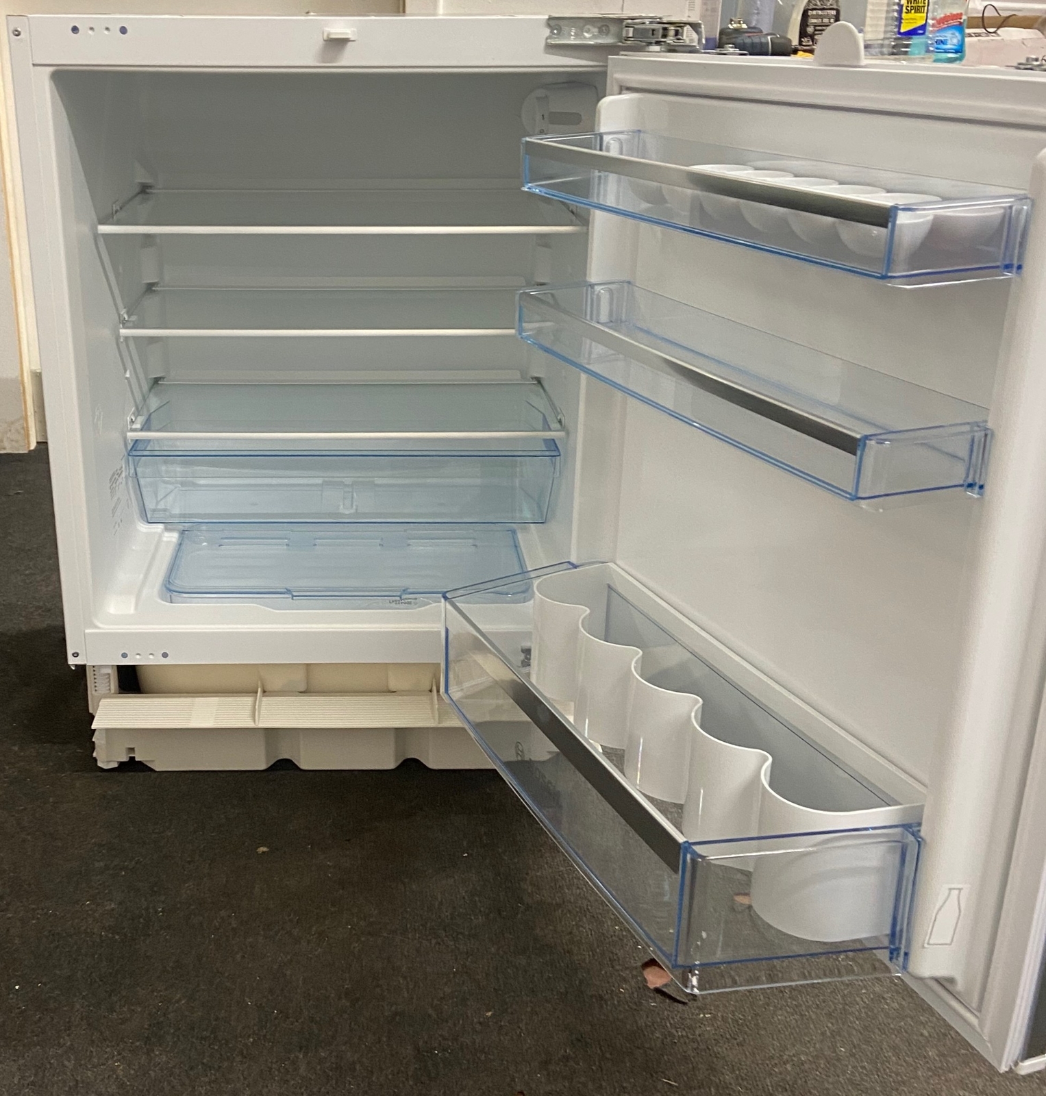 Bosch Serie 6 KUR15AFF0G Integrated Under Counter Fridge, Fixed Door