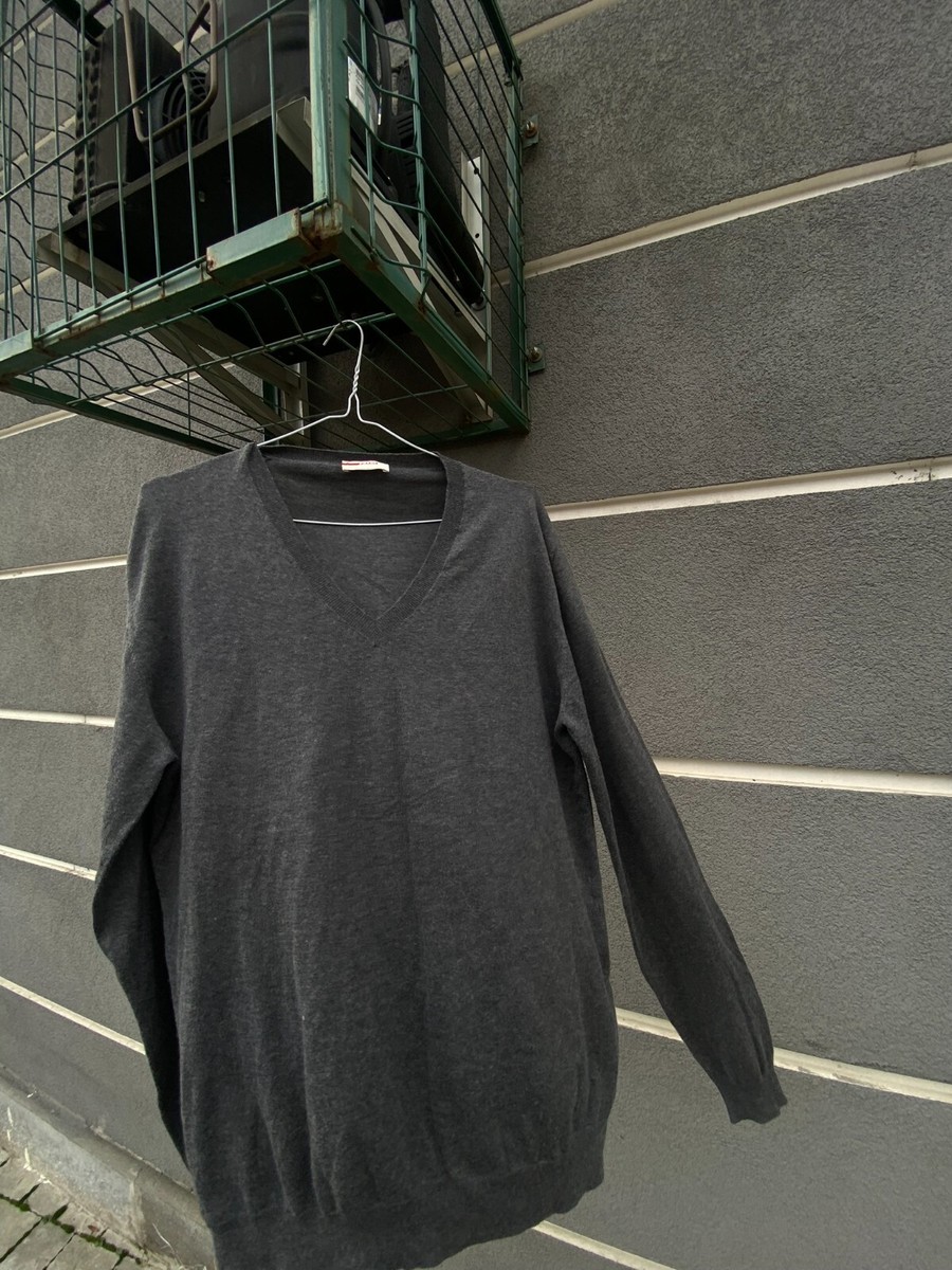 m*n様 PRADA Vネック 長袖カットソー ダークグレー XS Prada Sweater V-Neck Black Logo Men M | eBay