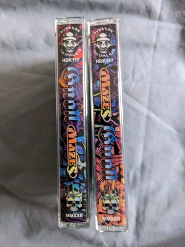 HDK 117 Mazes Kiss of the Spider-God Dungeon Synth Cassette Tape Set - Picture 2 of 4