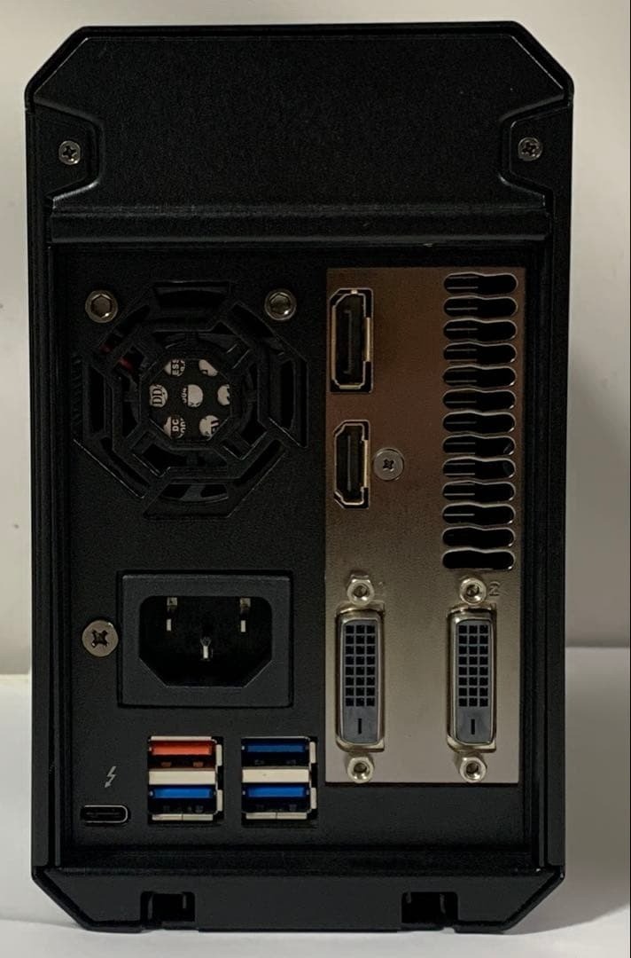 GIGABYTE AORUS GTX 1070 Gaming Box Thunderbolt 3 External GPU dock